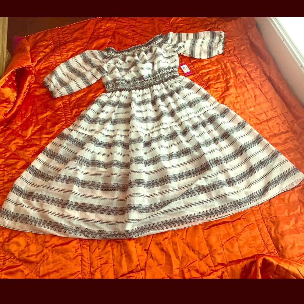 🌺Brand New🌺Vince Camuto Off the Shoulder Dress